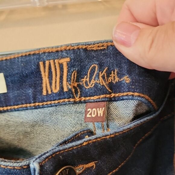 Kut from the Kloth Relaxed Blue Jeans with Stretch Size 20W NWT - Picture 3 of 6